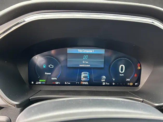 Ford Kuga 2.5 Hybrid Sound Edition 4x4
