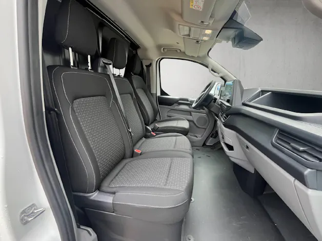 Ford Transit C Van 320 L1 2.5 Duratec 233 Trend PHEV