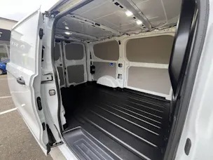Ford Transit C Van 320 L1 2.5 Duratec 233 Trend PHEV