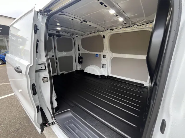 Ford Transit C Van 320 L1 2.5 Duratec 233 Trend PHEV