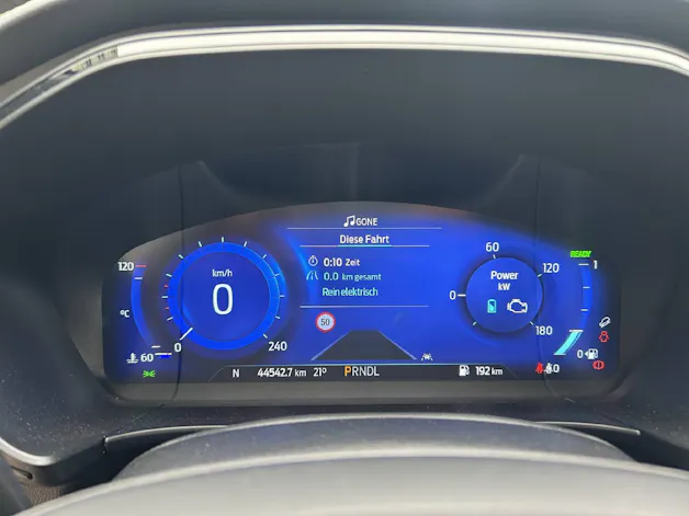 Ford Kuga 2.5 Hybrid ST-Line X 4x4