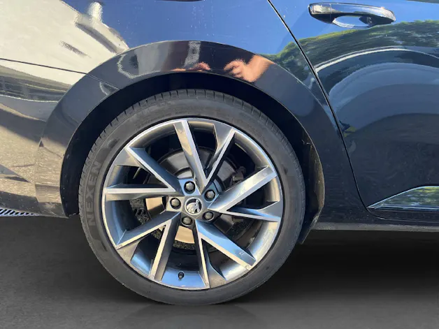 Škoda Superb Combi 2.0 TSI 280 SportLine+ 4x4 DSG
