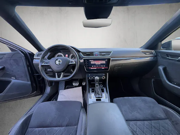 Škoda Superb Combi 2.0 TSI 280 SportLine+ 4x4 DSG
