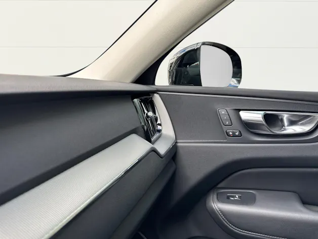 Volvo XC60 2.0 T6 TE Plus Dark eAWD