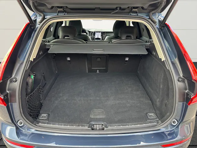 Volvo XC60 2.0 T6 TE Plus Dark eAWD
