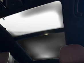 https://vehicle.imgix.net/4328356/5a9dbe02-ce54-4414-88ea-f452a19fb682.jpg