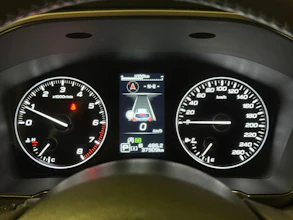 https://vehicle.imgix.net/4328379/206d4fba-8aa9-4870-84eb-1a5e7822fdb9.jpg