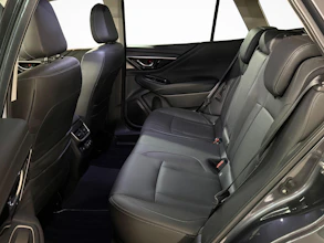 https://vehicle.imgix.net/4328379/9dd28627-061b-46fe-beb3-fe9c4eda691c.jpg