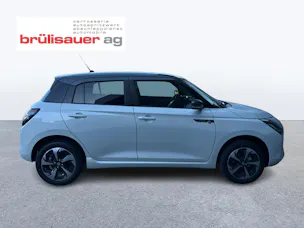 Suzuki Swift 1.2 Sakura Top Hybrid 4x4