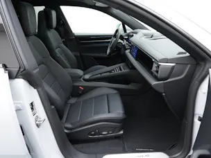 Porsche Macan 4