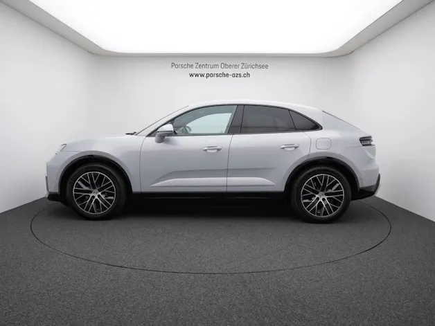 Porsche Macan 4