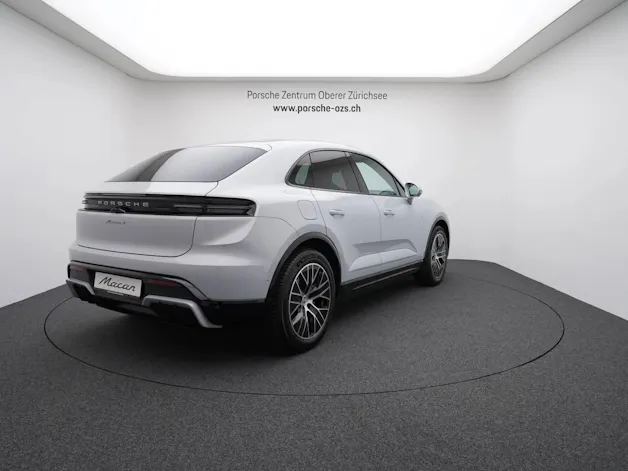 Porsche Macan 4