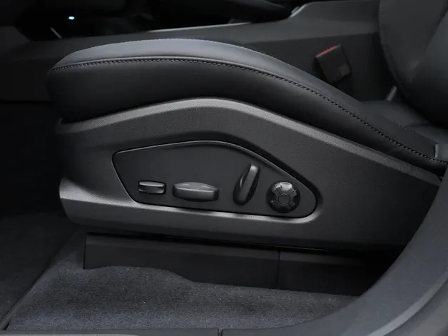 Porsche Macan 4