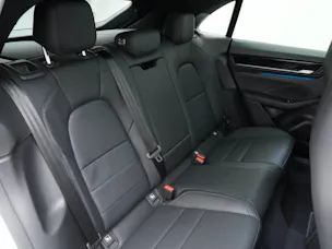 Porsche Macan 4