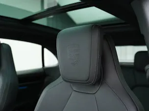 Porsche Macan 4