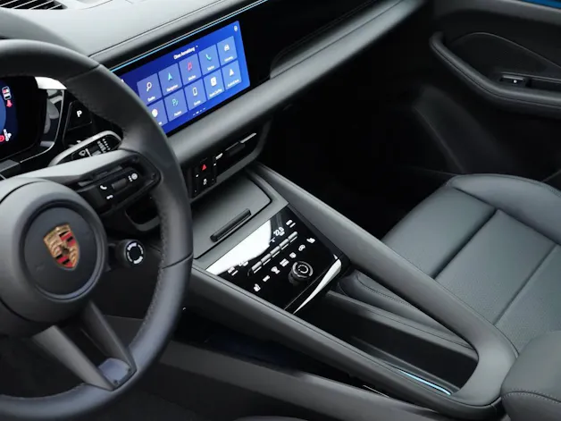 Porsche Macan 4