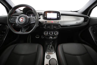 https://vehicle.imgix.net/4328503/c34c13e2-fde7-4124-80f5-da45dfa22261.jpg