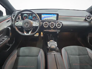 Fahrzeugbild MERCEDES-BENZ A 180 Night Star AMG Line