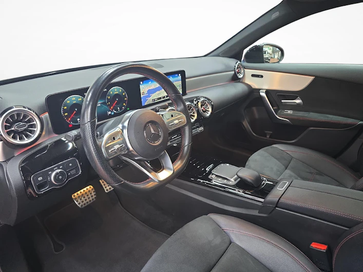Fahrzeugbild MERCEDES-BENZ A 180