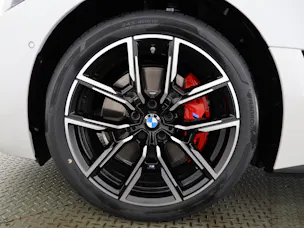 BMW i4 xDrive40
