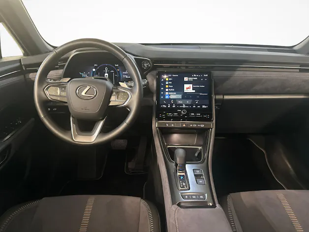 Lexus LBX 1.5 Hybrid Cool AWD