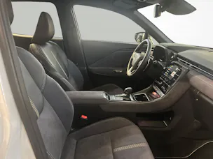 Lexus LBX 1.5 Hybrid Cool AWD