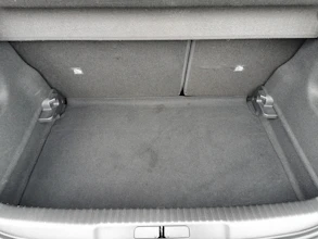 https://vehicle.imgix.net/4328669/6a31d9da-4bba-4810-ac40-62c33e39e1e0.jpg