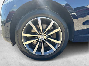 https://vehicle.imgix.net/4328696/5aa68e4a-0a6a-4f5d-8699-1c52a3326c87.jpg
