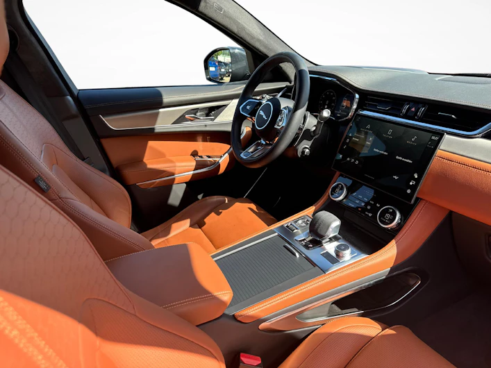 Fahrzeugbild JAGUAR F-PACE