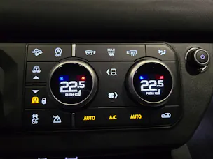 Land Rover Defender 110 3.0 D I6 350 X-Dynamic HSE