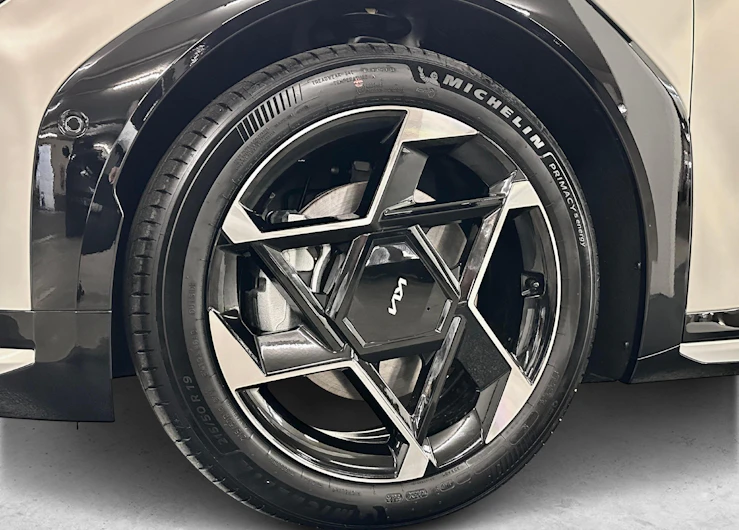 image du véhicule KIA EV4
