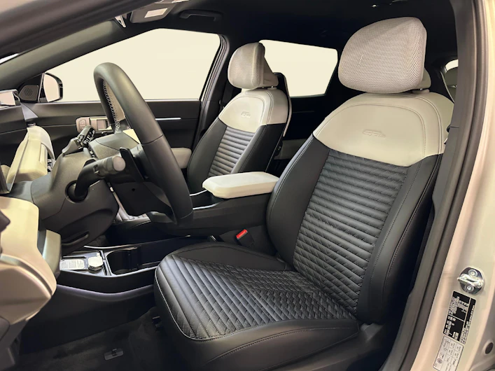 image du véhicule KIA EV4