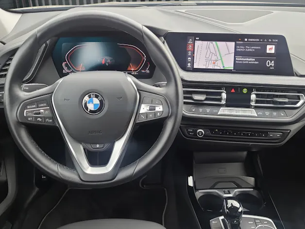 BMW 120d xDrive Modell Sport Line