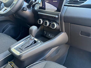 https://vehicle.imgix.net/4328757/8c07d93a-f87e-46a1-b11b-3a2488194bc9.jpg