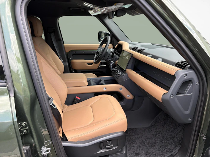image du véhicule LAND ROVER DEFENDER