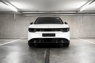 https://vehicle.imgix.net/4328811/b5aed1fa-2957-4033-a69f-02d26279964e.jpg