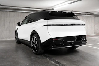 https://vehicle.imgix.net/4328813/9ab66115-ba53-48c9-8497-1f41c600a4c3.jpg