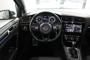 VW Golf VII 2.0 TSI R 310 DSG 4motion