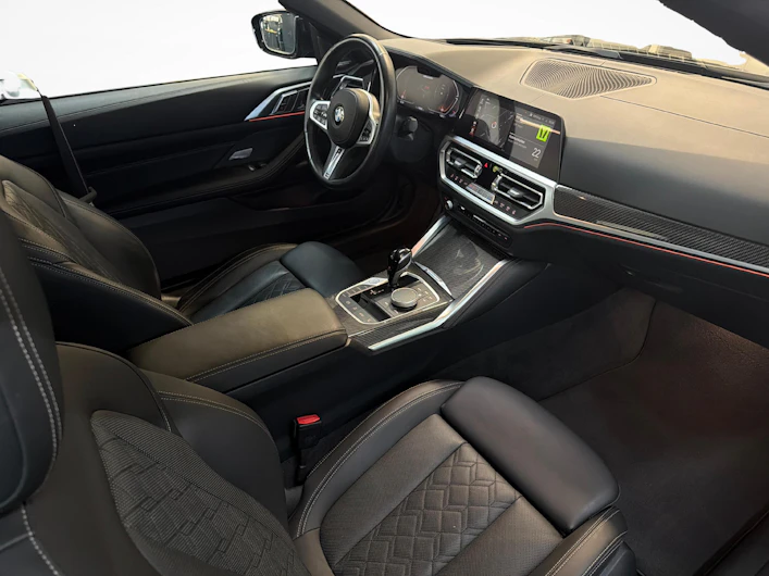 Fahrzeugbild BMW 4 SERIES