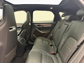 Fahrzeugbild JAGUAR F-Pace 3.0 I6 R-Dynamic HSE AWD