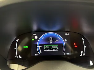 Toyota Yaris 1.5 VVT-i HSD Trend