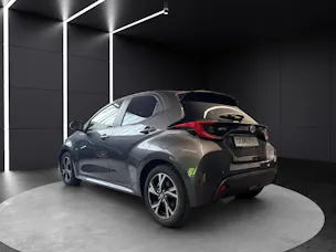 Toyota Yaris 1.5 VVT-i HSD Trend