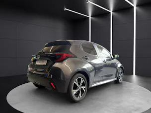 Toyota Yaris 1.5 VVT-i HSD Trend