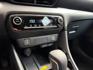Toyota Yaris 1.5 VVT-i HSD Trend