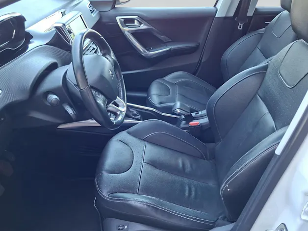 Peugeot 2008 1.6 e-HDi 115 Allure