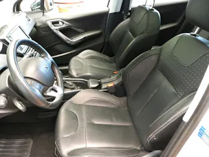 Peugeot 2008 1.6 e-HDi 115 Allure