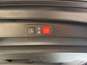 Fahrzeugbild PEUGEOT 5008 1.5 BlueHDi GT