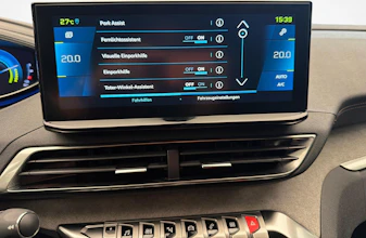 https://vehicle.imgix.net/4329074/d1a0c917-2326-437d-a305-05fc8db8d605.jpg