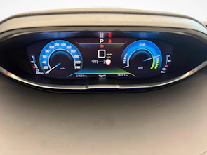 Fahrzeugbild PEUGEOT 3008 1.6 Plug-in Hybrid4 GT