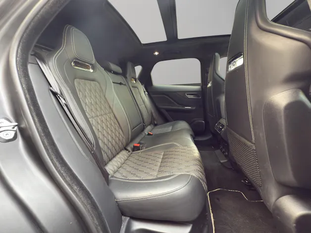 Jaguar F-Pace 5.0 V8 SVR AWD